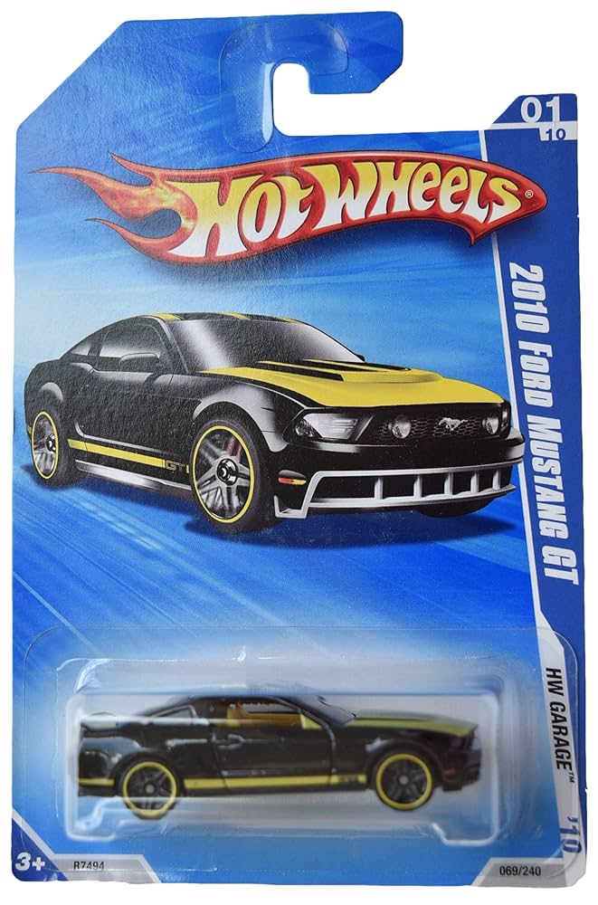 ミニカー Hot Wheels Ford MUSTANG GT Amazon.com: Hot Wheels 2012 Main Street 2010 Ford Mustang GT